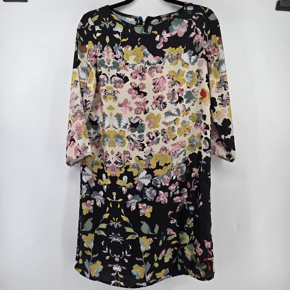 MNG Collection Silky Floral Fantasy Wearable Art Open Keyhole Back Shift Dress S